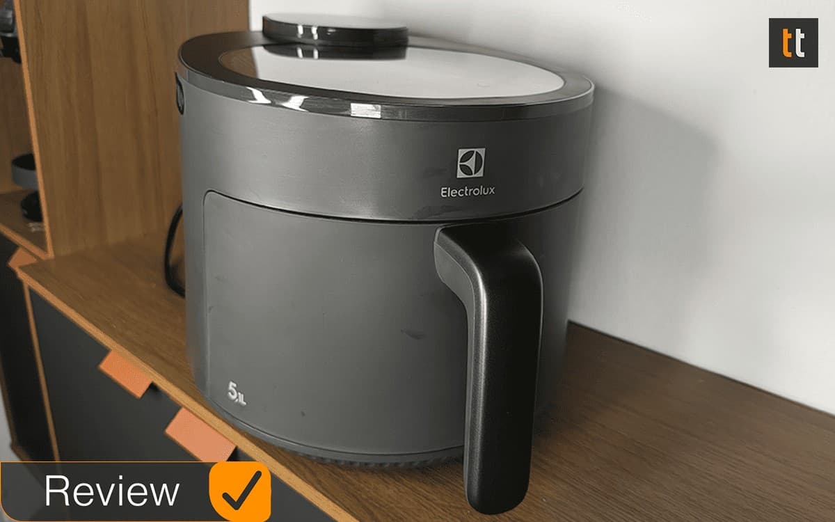 Air fryer Electrolux EAF170 com visor transparente e bom desempenho em preparos
