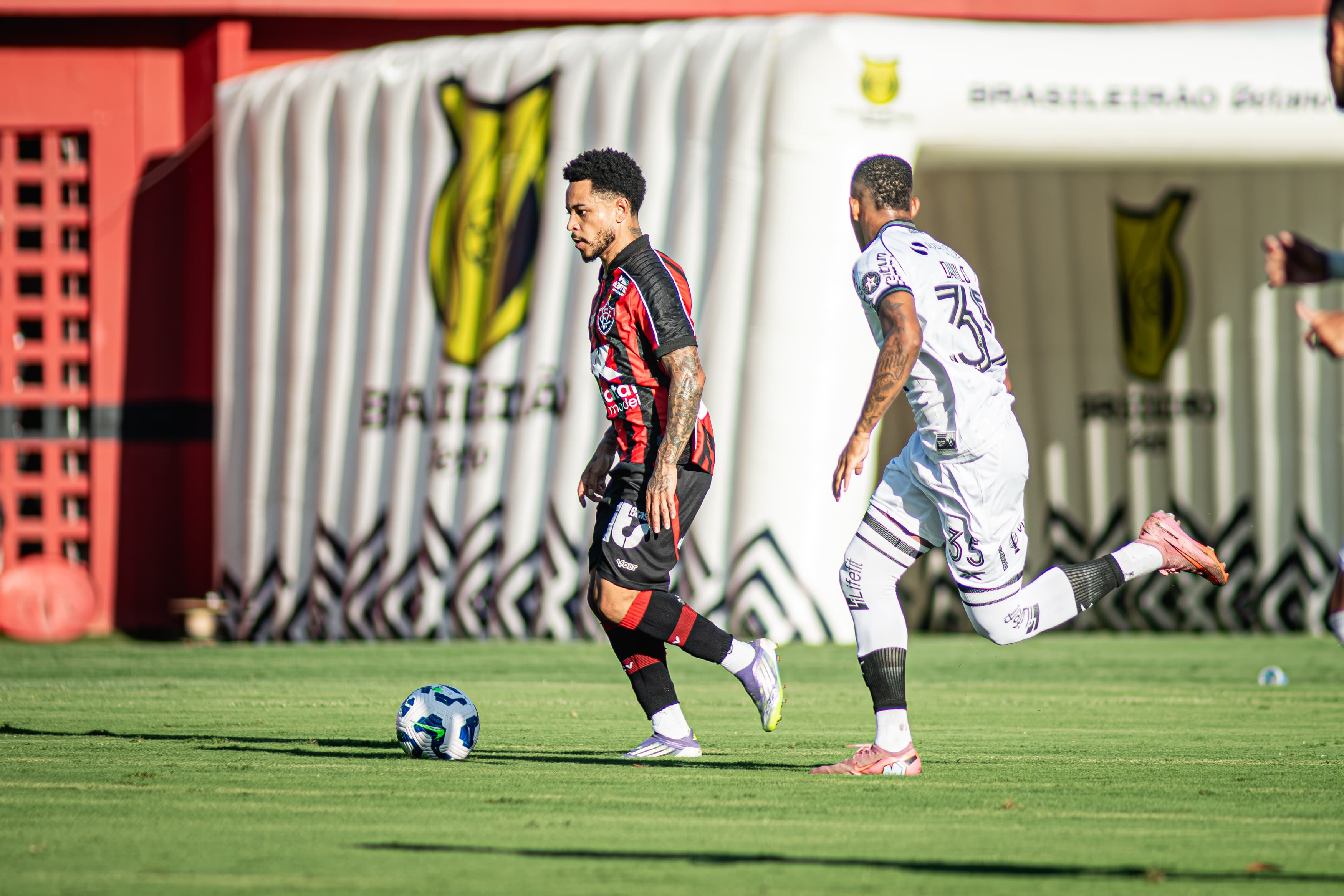 Vitória empata com Botafogo e risco de rebaixamento sobe para 51,9%