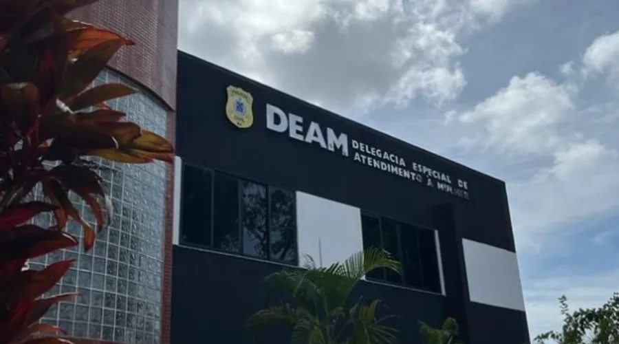 Jovem de 18 anos é estuprada por motociclista de aplicativo em Salvador