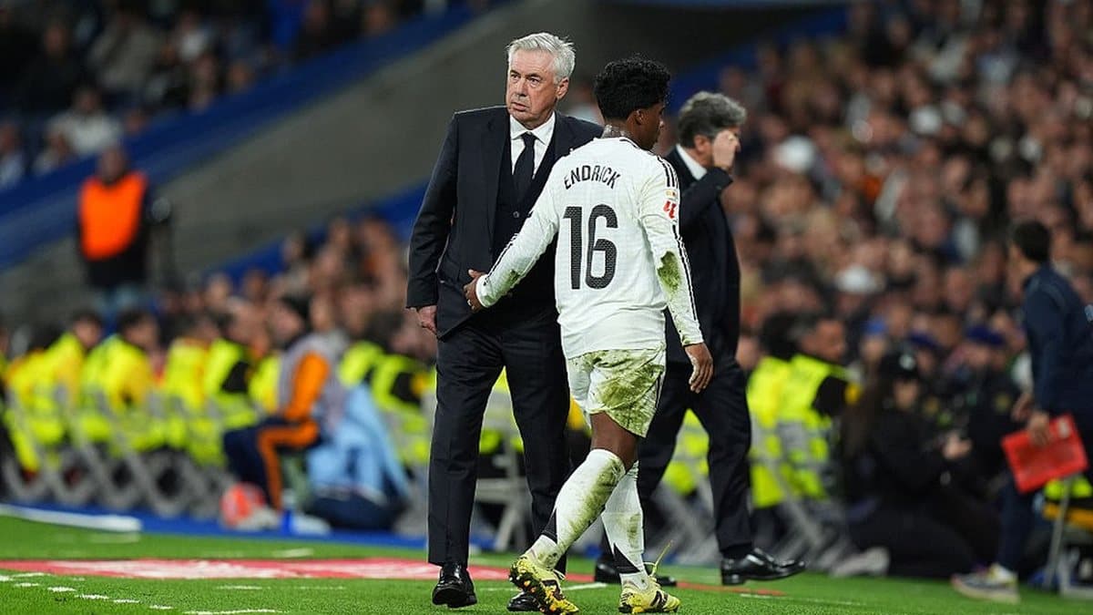 Ancelotti orienta Endrick a definir futuro no Real Madrid para 2026