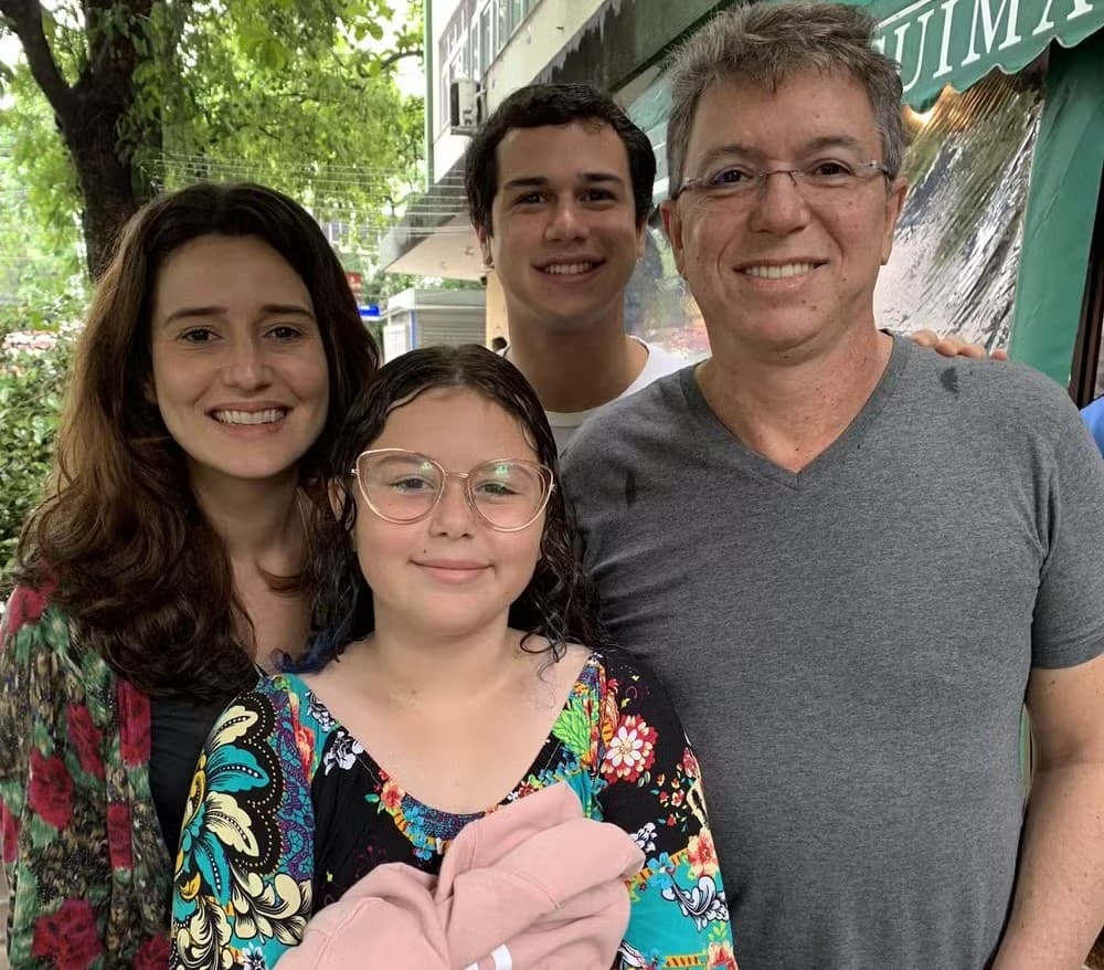 Boninho defende paternidade e pede respeito após críticas de Narcisa Tamborindeguy