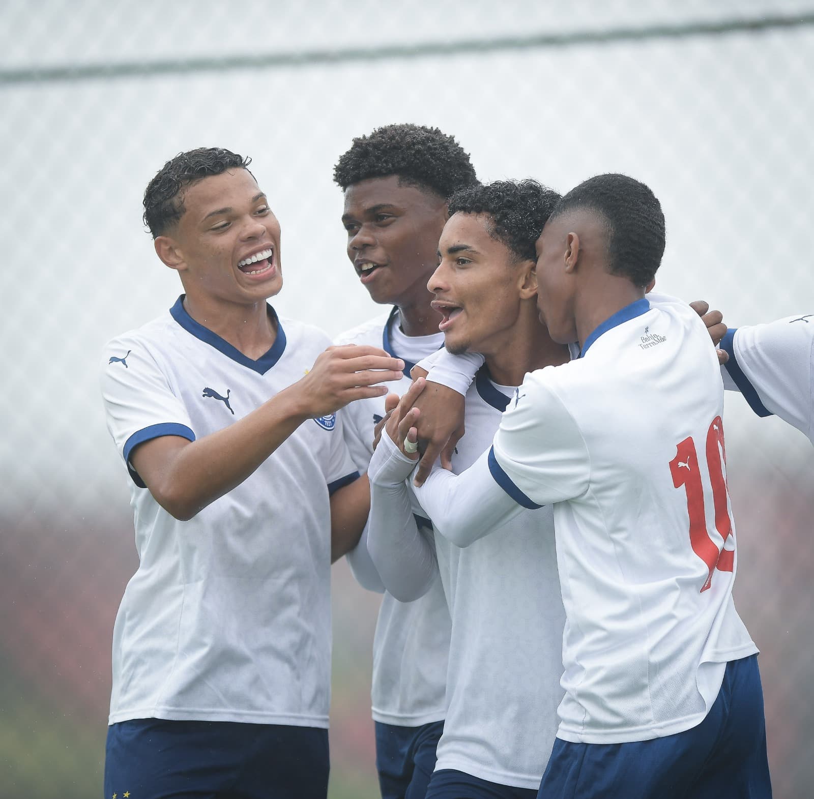Bahia vence Camaçariense por 6 a 0 em jogo do Baiano Sub-15 em Salvador
