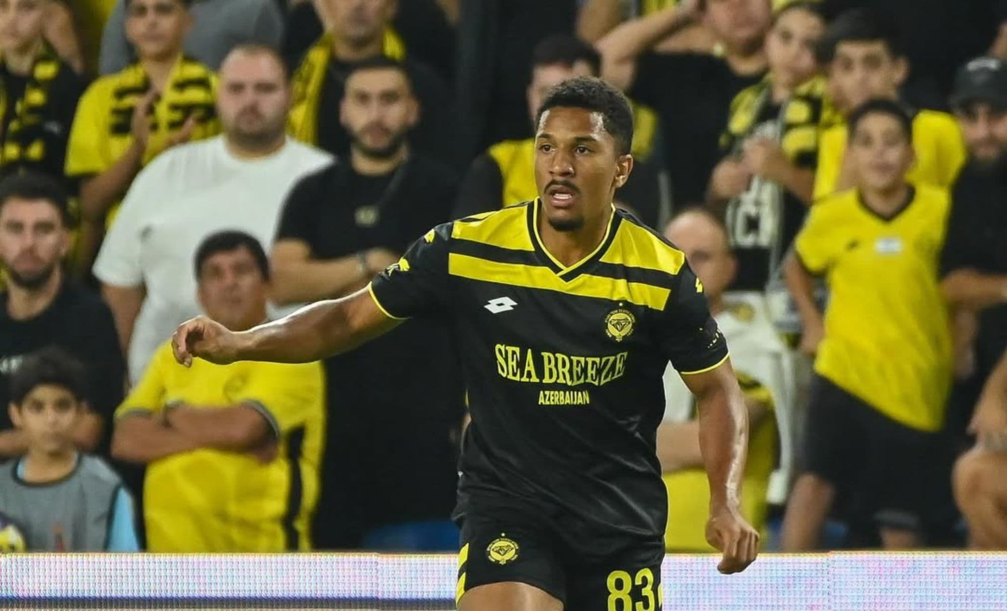 Matheus Davó, ex-Bahia, brilha em Israel com gol de bicicleta pelo Maccabi Netanya