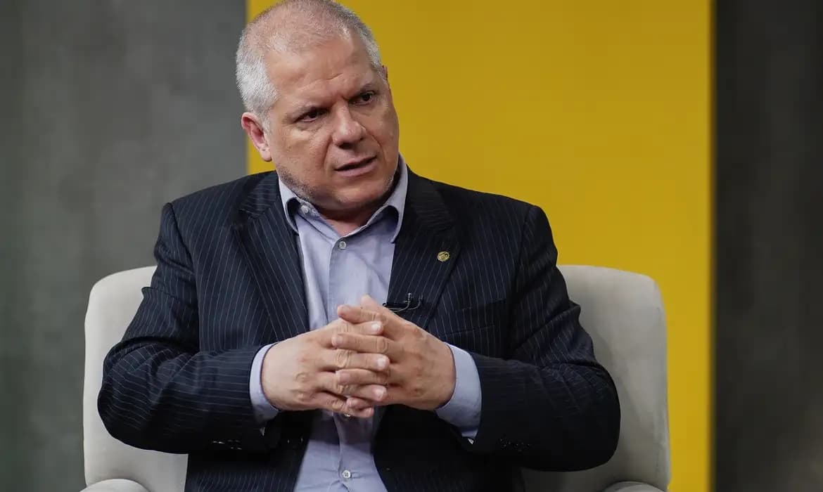 Ex-presidente do INSS é preso por fraude bilionária de aposentadorias e pensões