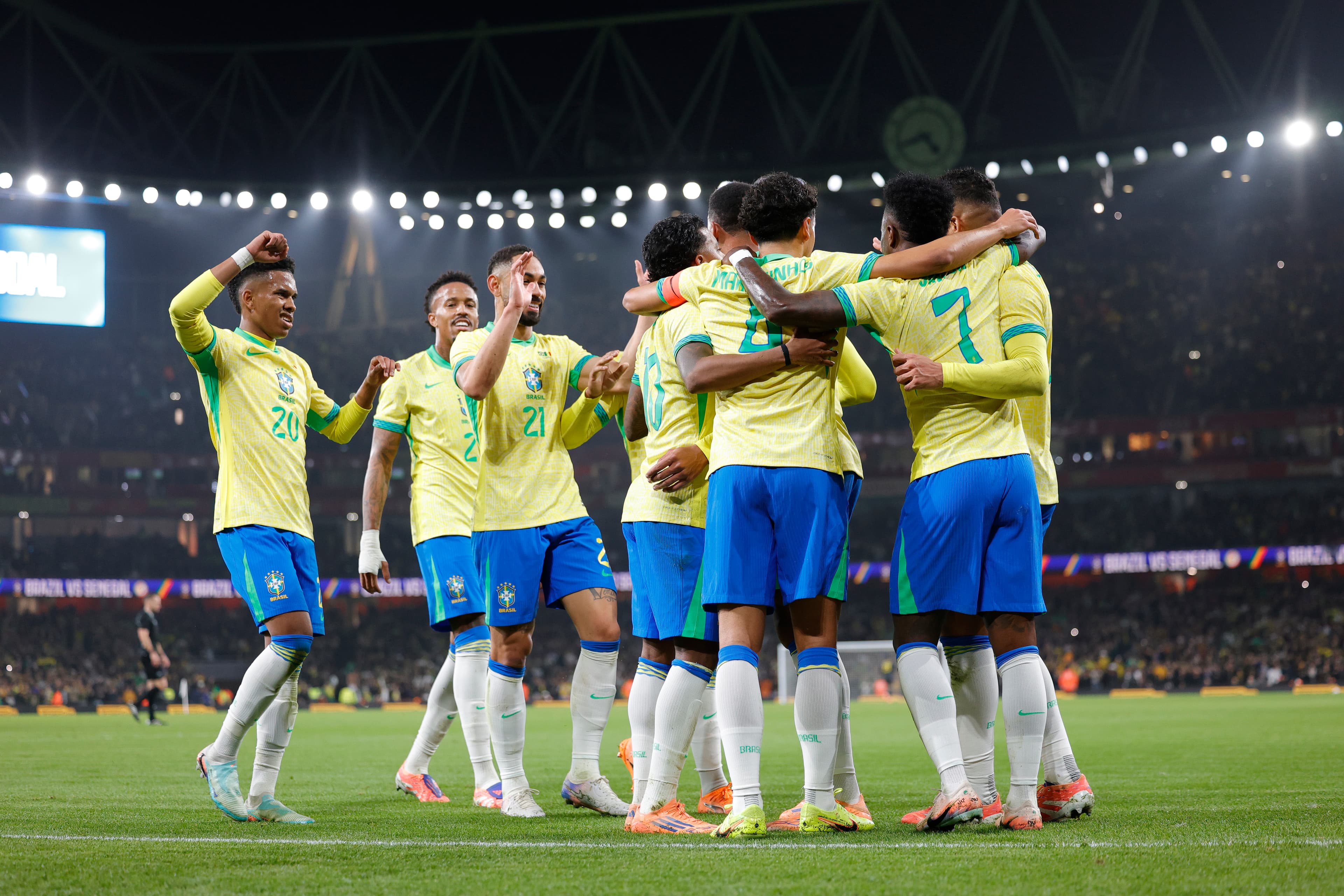 Brasil derrota Senegal por 2 a 0 em amistoso no Emirates Stadium, Londres