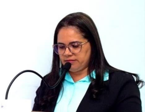 Vereadora Flávia de Carlinhos é expulsa do Avante em Muquém do São Francisco