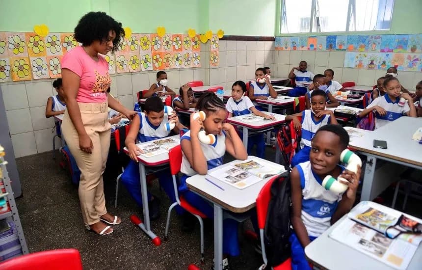 Mudança no Imposto de Renda pode isentar 65% dos professores da educação básica em 2026