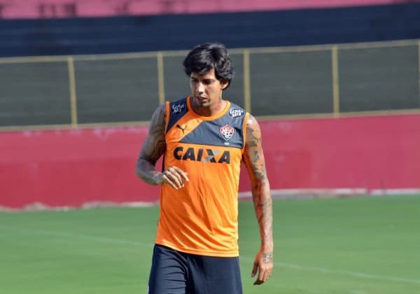 Juazeirense contrata zagueiro Victor Ramos para reforçar defesa no Baianão 2026