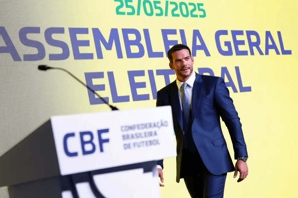 CBF planeja profissionais árbitros com contrato fixo para o Brasileirão de 2026