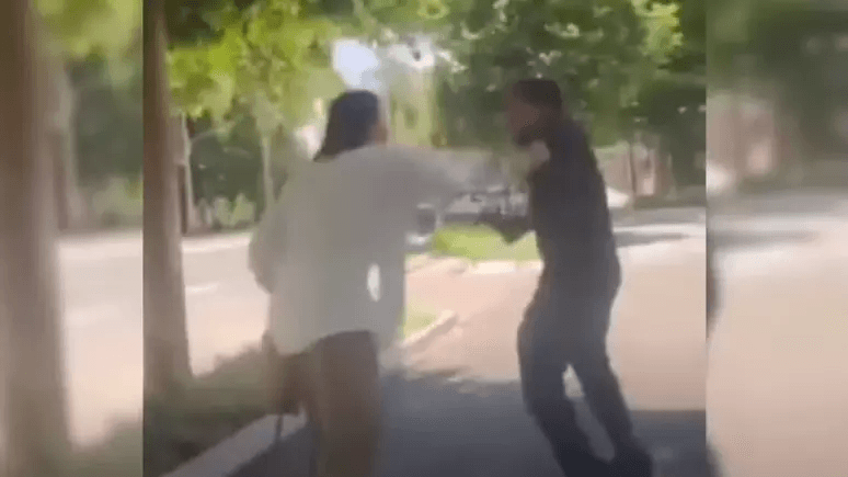 Servidora pública do TJ-GO agride entregador do iFood em Goiás