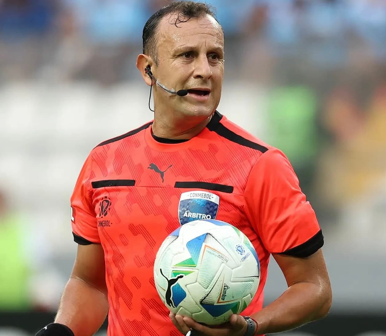 Conmebol define arbitragem para final da Libertadores entre Palmeiras e Flamengo em Lima