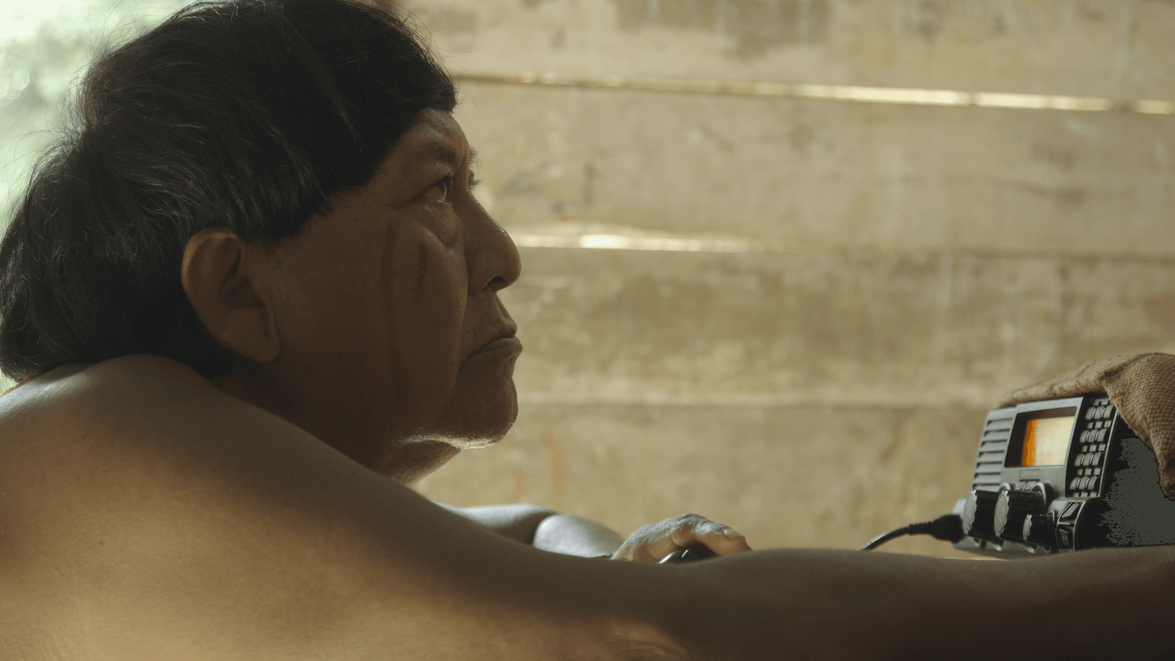 A Queda do Céu: filme sobre cultura Yanomami e crise ambiental estreia no Brasil
