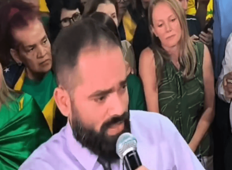 Pastor Ismael Lopes agredido em vigília de apoio a Bolsonaro em Brasília