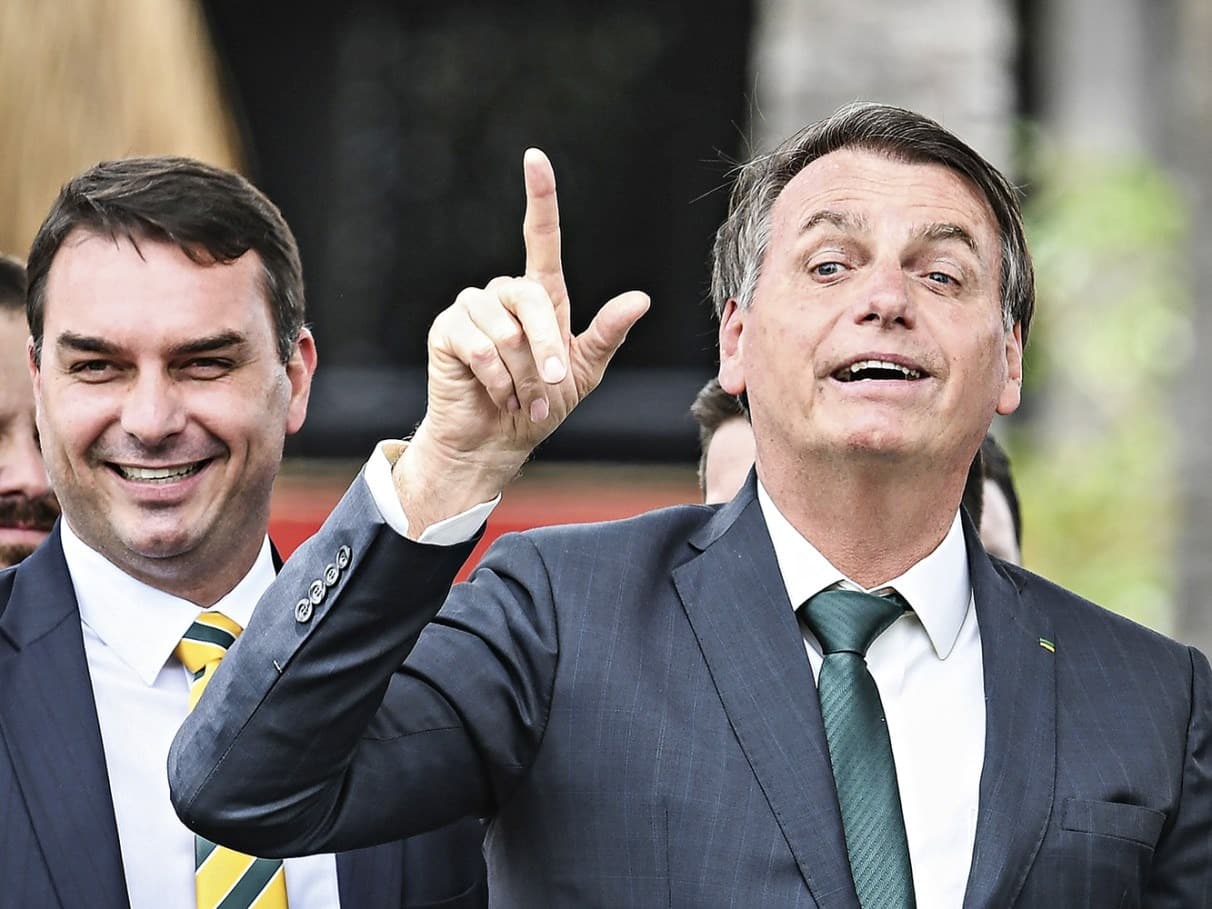 Moraes autoriza visitas de filhos a Bolsonaro preso em Brasília