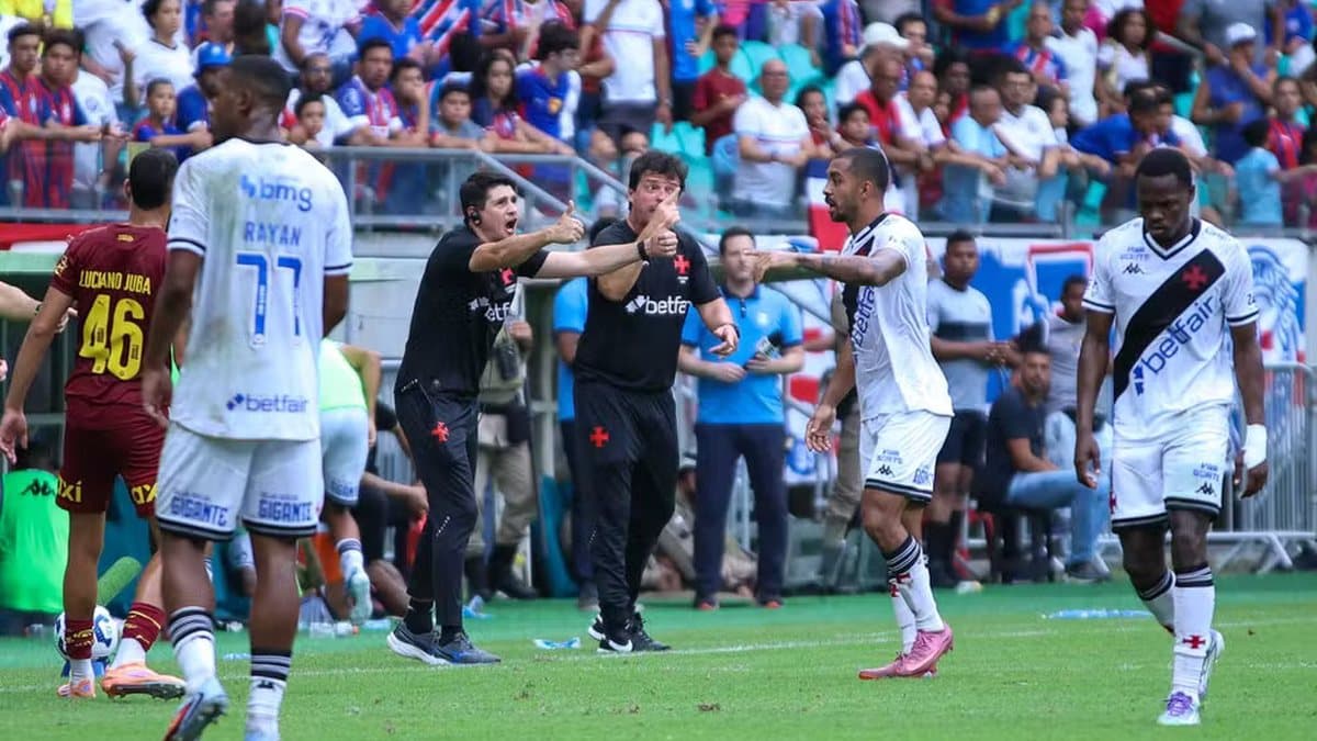 Vasco da Gama enfrenta pressão e precisa pontuar para evitar rebaixamento no Brasileiro