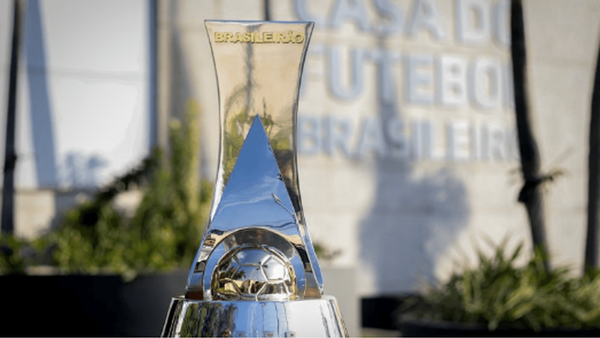 Pedro Rocha se torna artilheiro da Série B pelo Remo e garante acesso à Série A