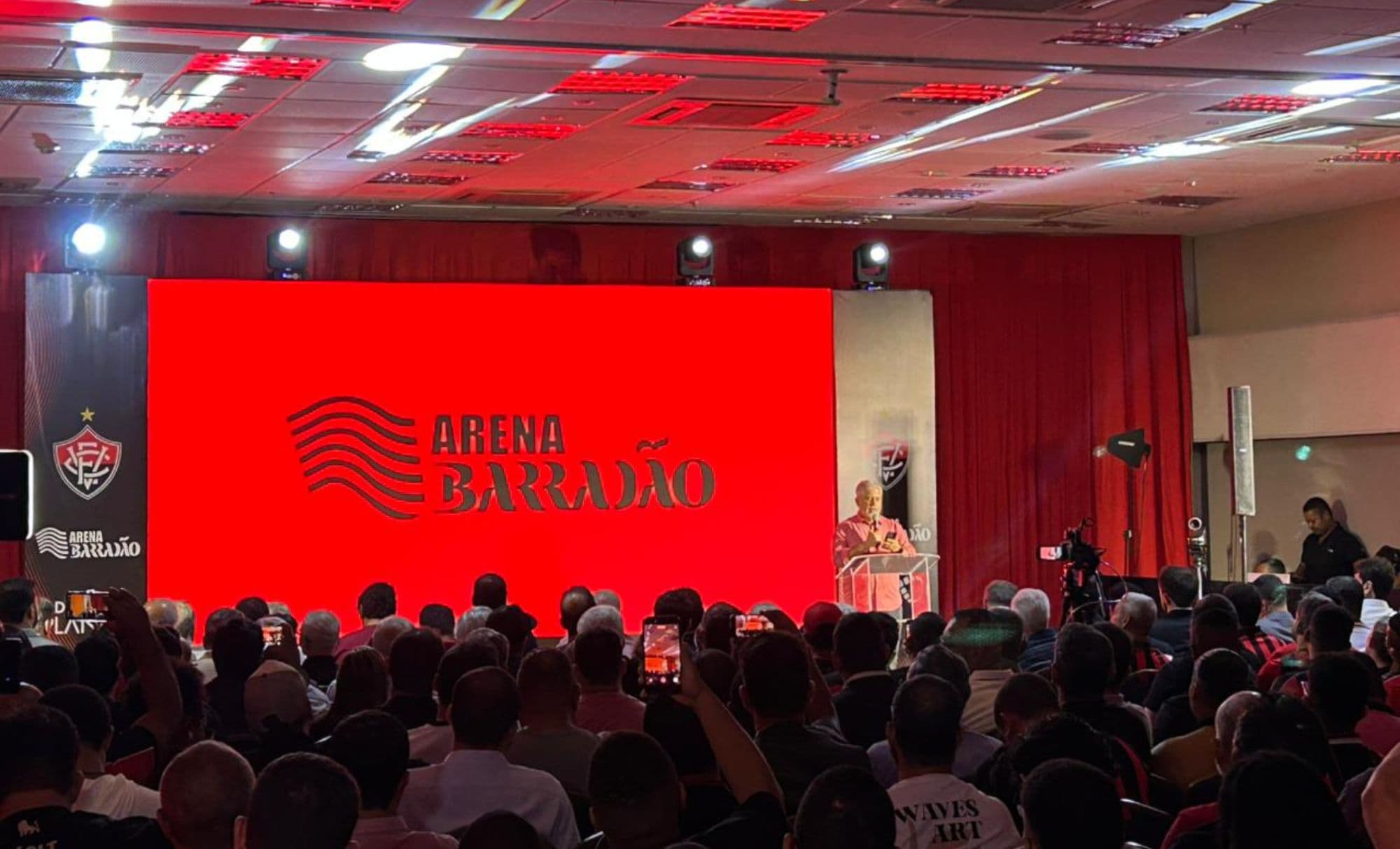 Vitória apresenta nova Arena Barradão com investimento de R$ 405 milhões em Salvador