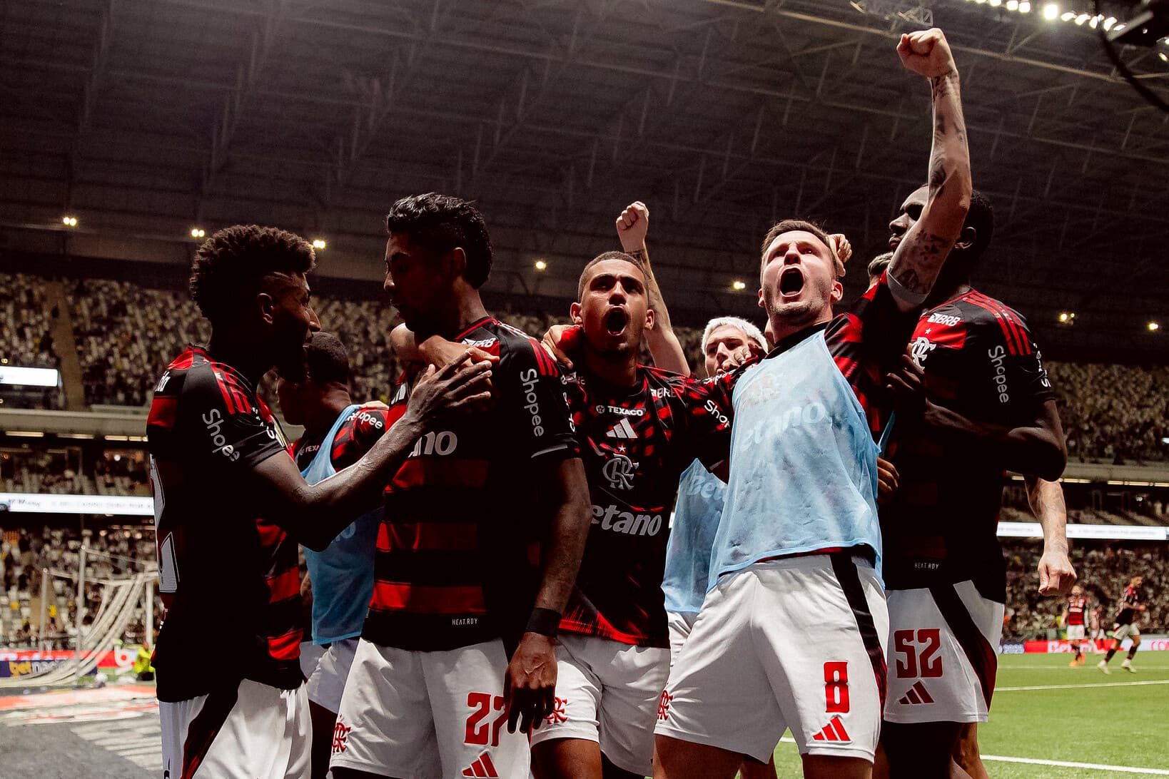 Flamengo empata com Atlético-MG e se aproxima do título do Brasileirão 2025