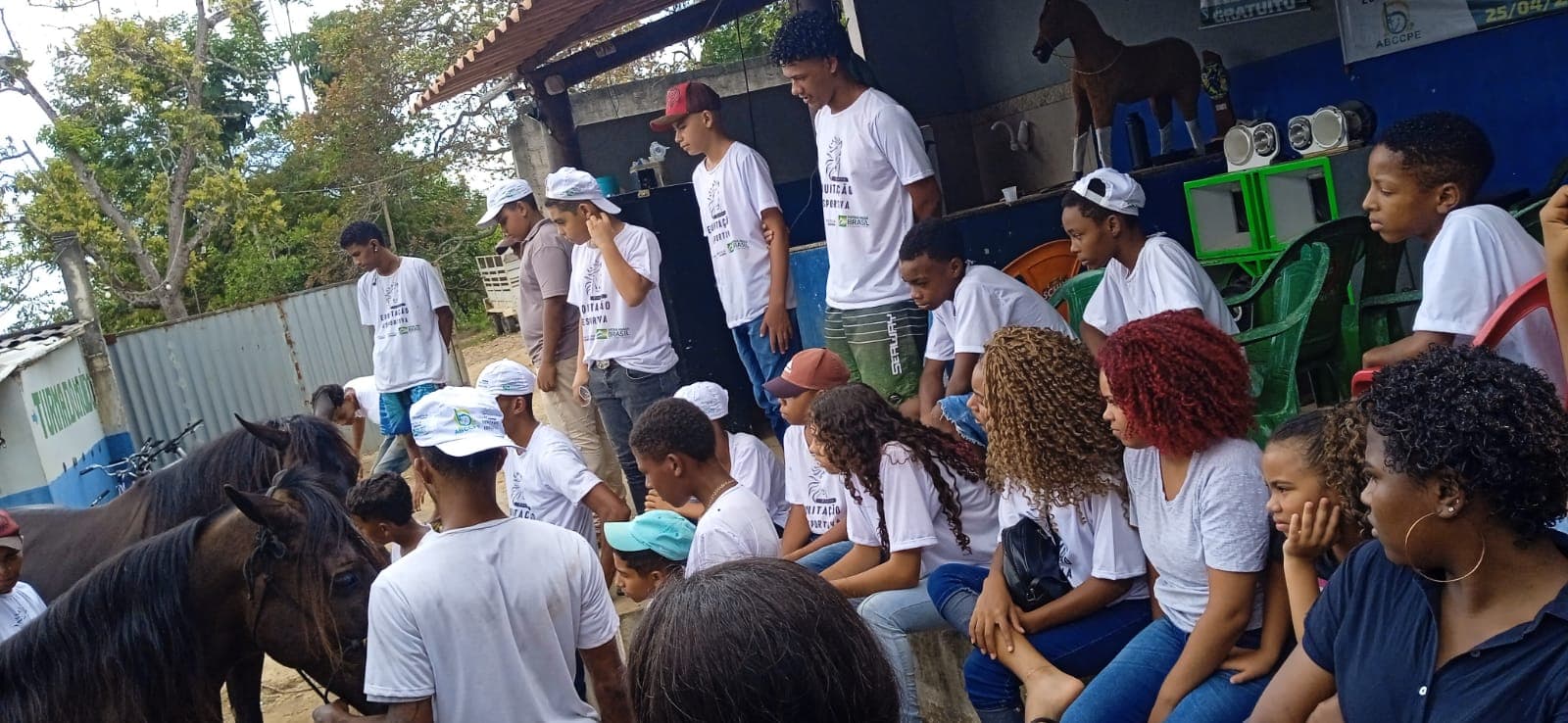 ABCCPE capacita jovens em vulnerabilidade no projeto equestre na Fenagro 2025