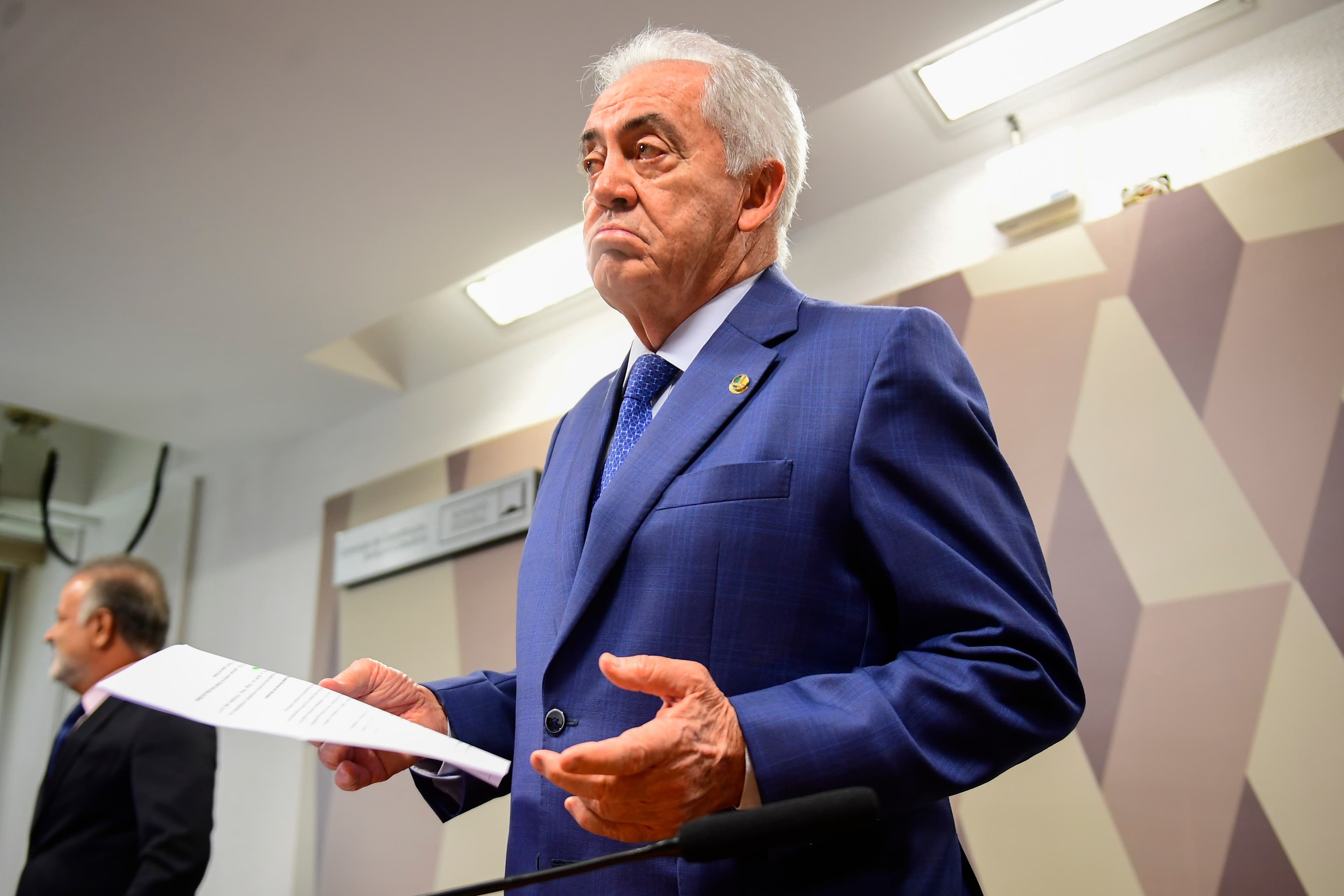 Otto Alencar admite adiamento da sabatina de Jorge Messias ao STF em 2026