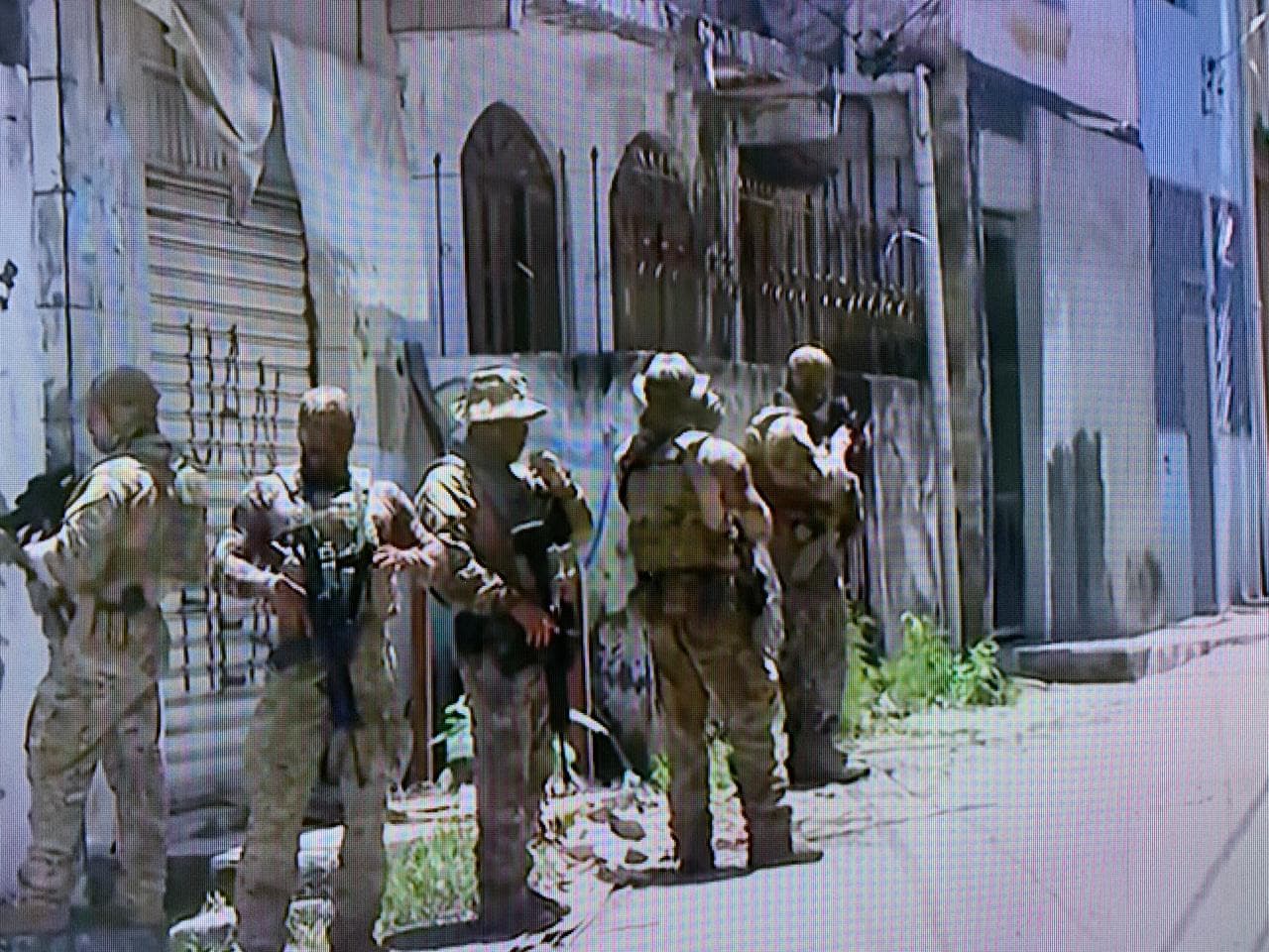 Tiroteio entre facção e polícia durante operação no Nordeste de Amaralina, Salvador
