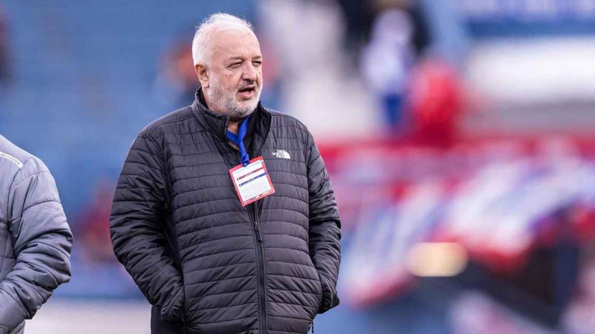 Carlos Belmonte deixa diretoria do São Paulo após goleada de 6 a 0