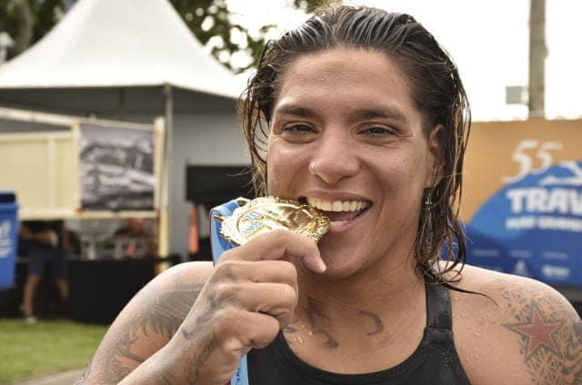 Ana Marcela Cunha é campeã da Travessia Mar Grande-Salvador 2023