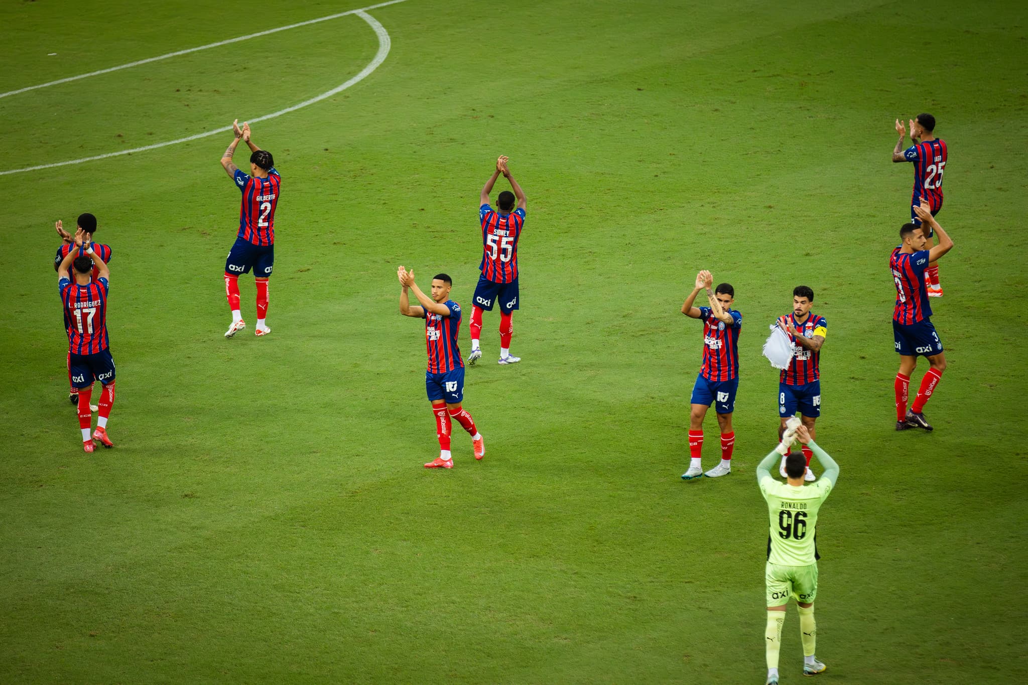 Bahia recusa proposta do Orlando City pela jovem promessa Tiago