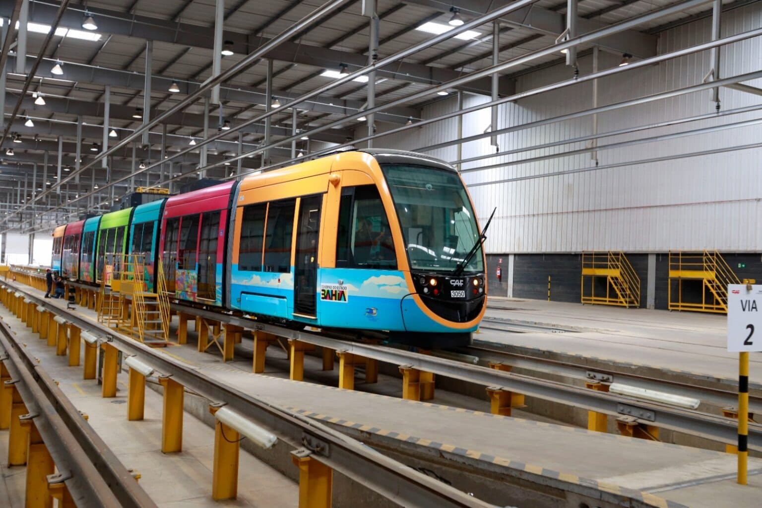 VLT de Salvador prepara trens e inicia testes operacionais em 2026