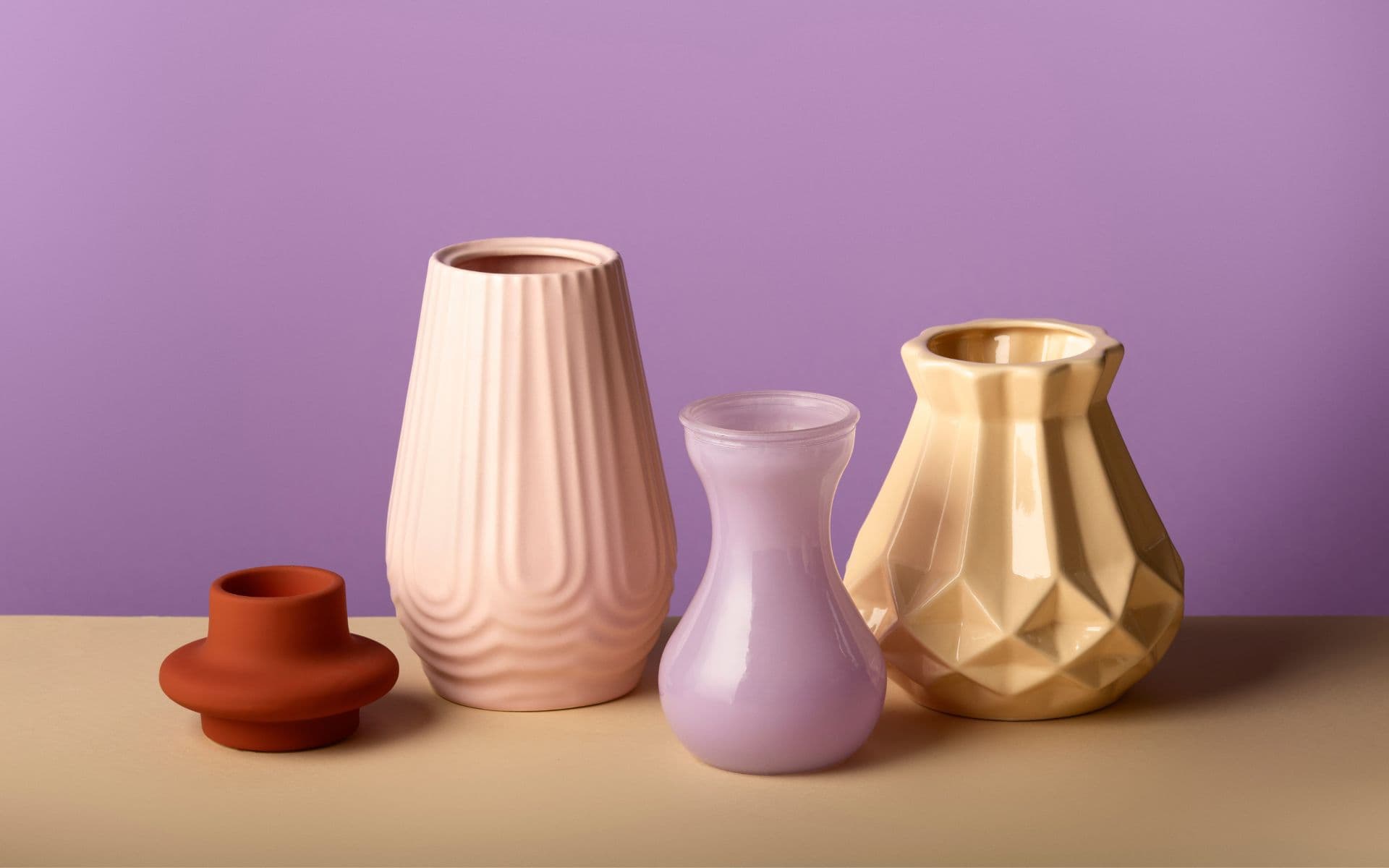 Mulher compra vaso de Murano em brechó por R$ 32 e vende por quase R$ 1 milhão