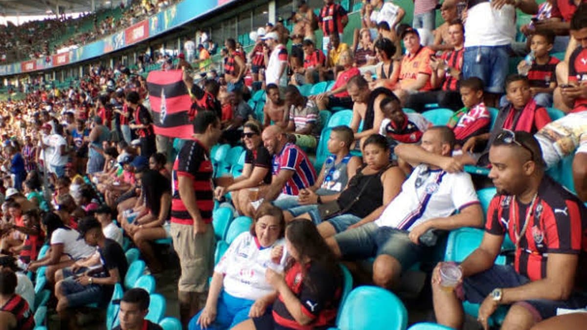 Dupla Ba-Vi enfrenta desafios decisivos para permanência e Libertadores no Brasileirão 2025