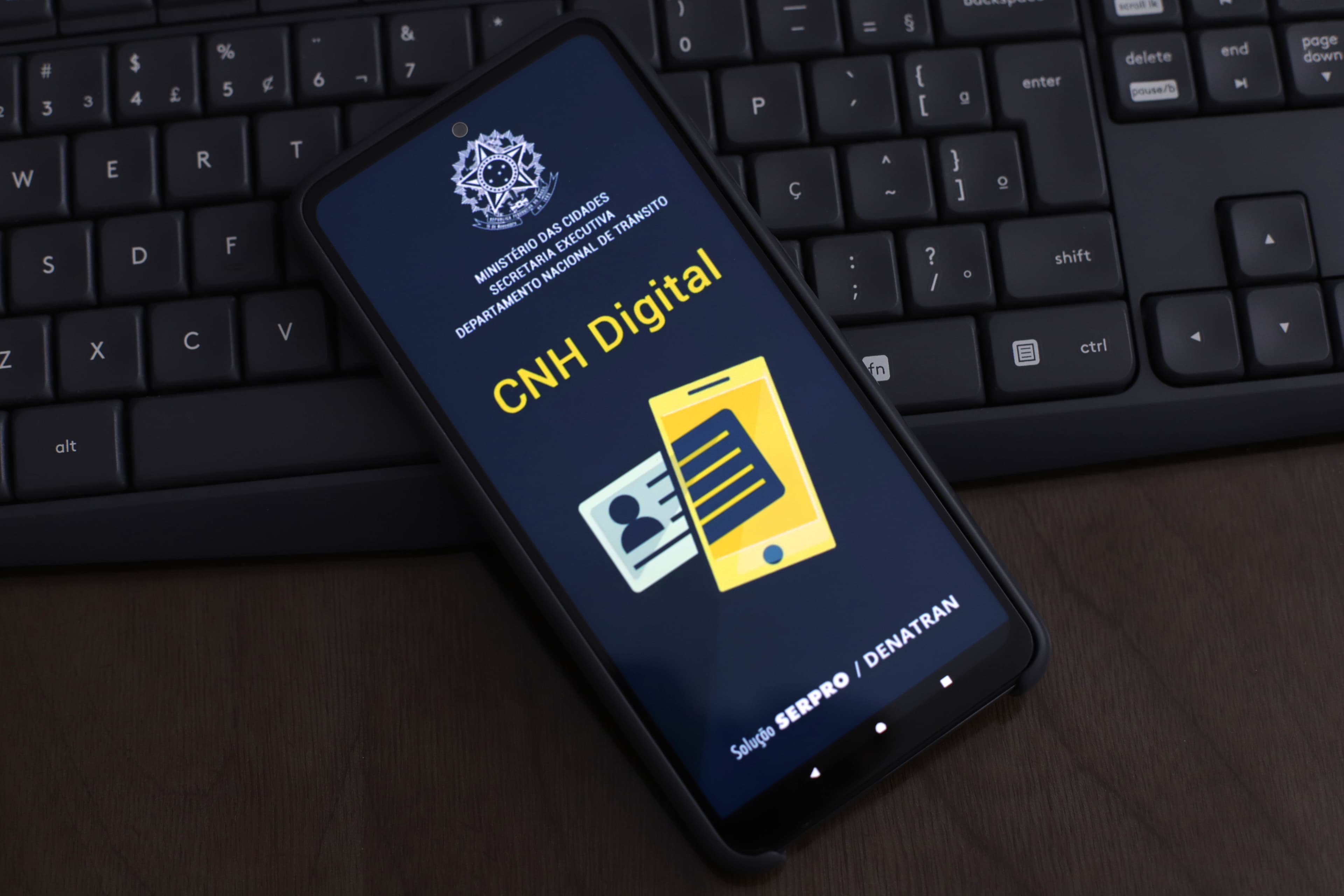 Nova regra para CNH sem autoescola entra em vigor, reduzindo custos no Brasil