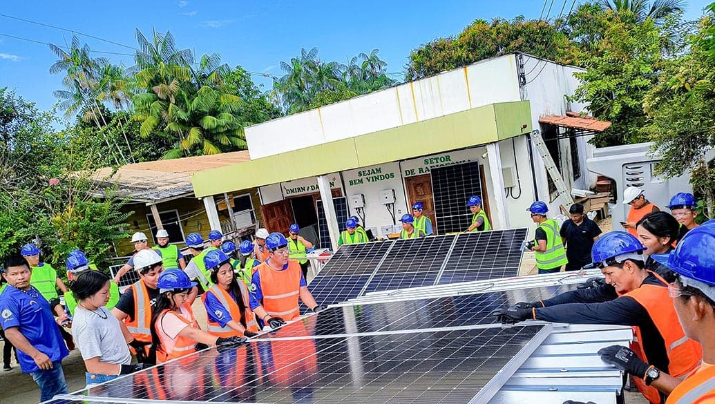 Unicamp forma indígenas para instalação de energia solar no Amazonas