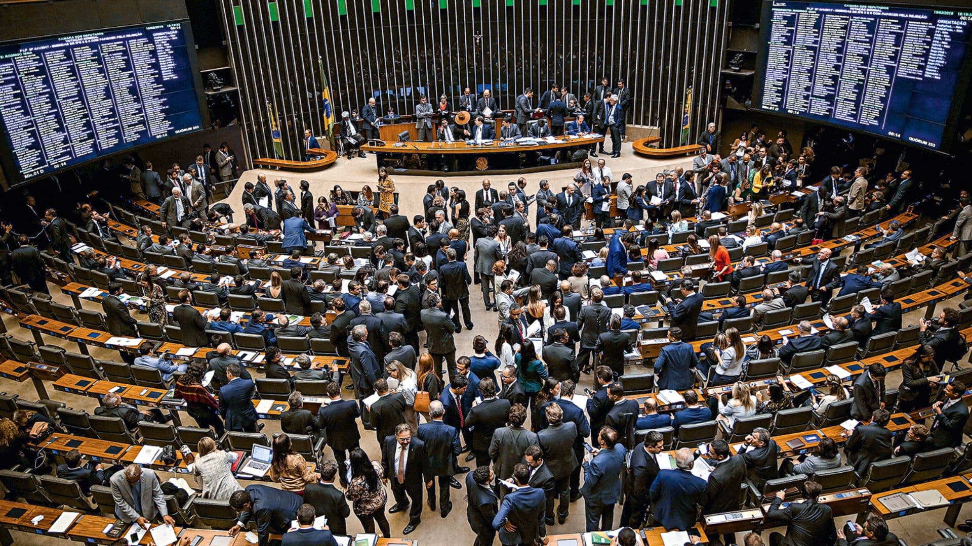 Cassação de mandatos de Zambelli, Ramagem e Glauber Braga na Câmara dos Deputados