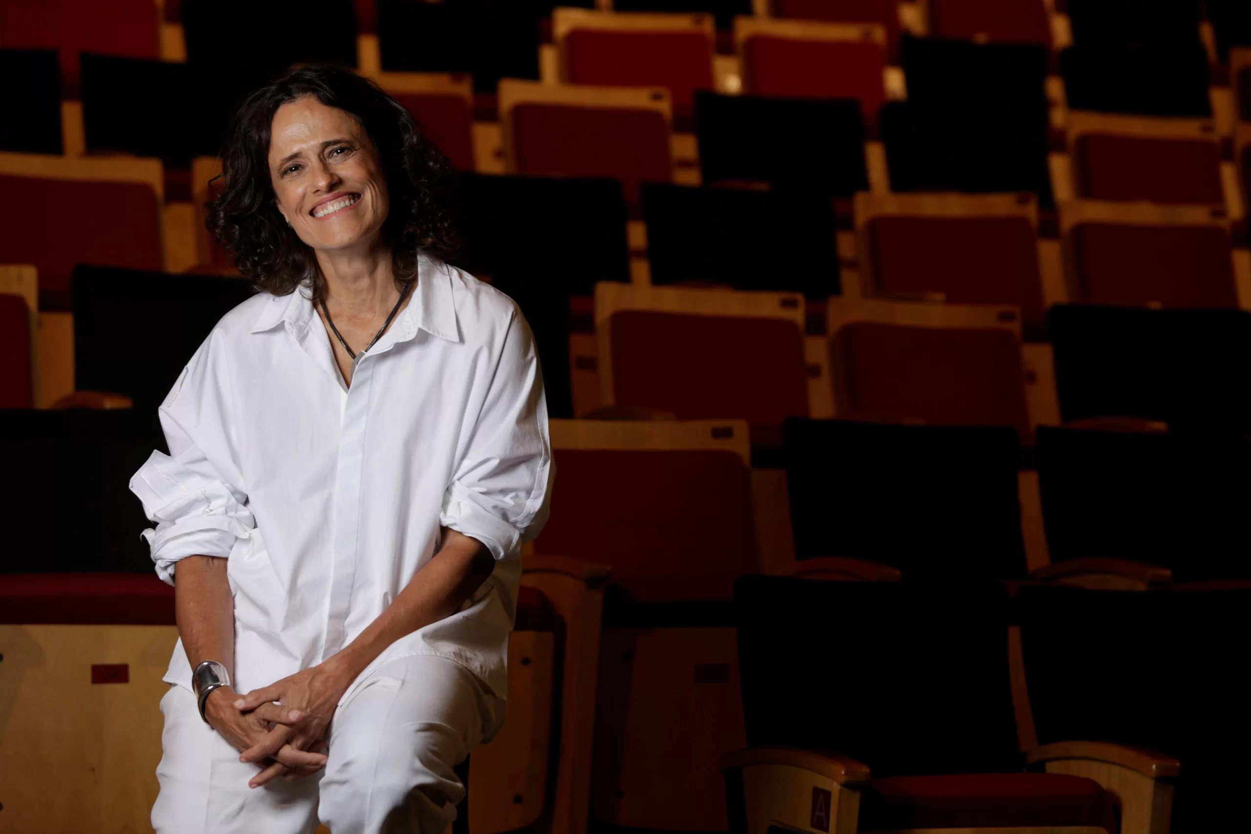 Shows a preços populares de Zélia Duncan e outros artistas na Concha Acústica em Salvador