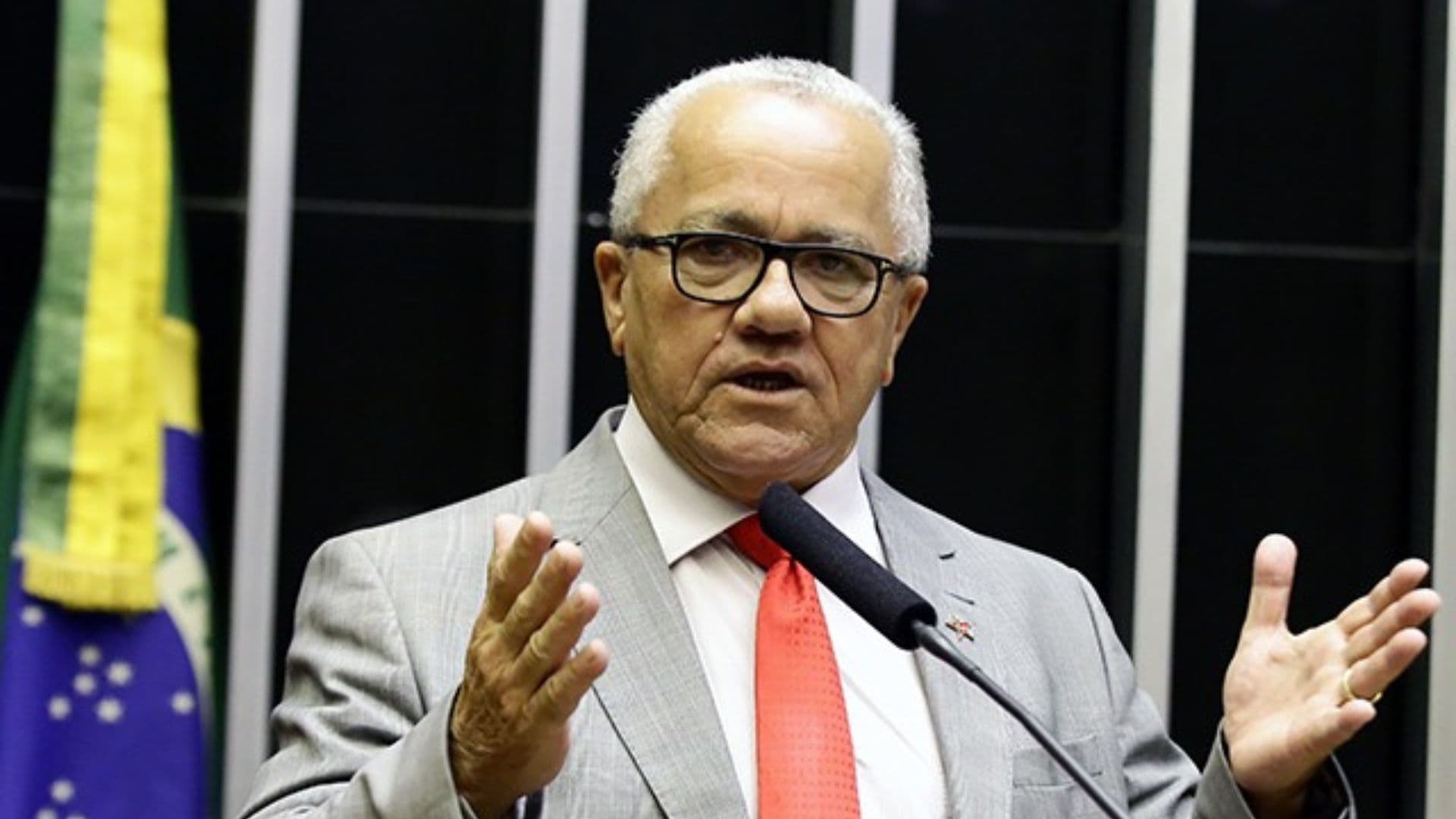 Josias Gomes minimiza Luciano Araújo e faz afago após aprovação no TCE