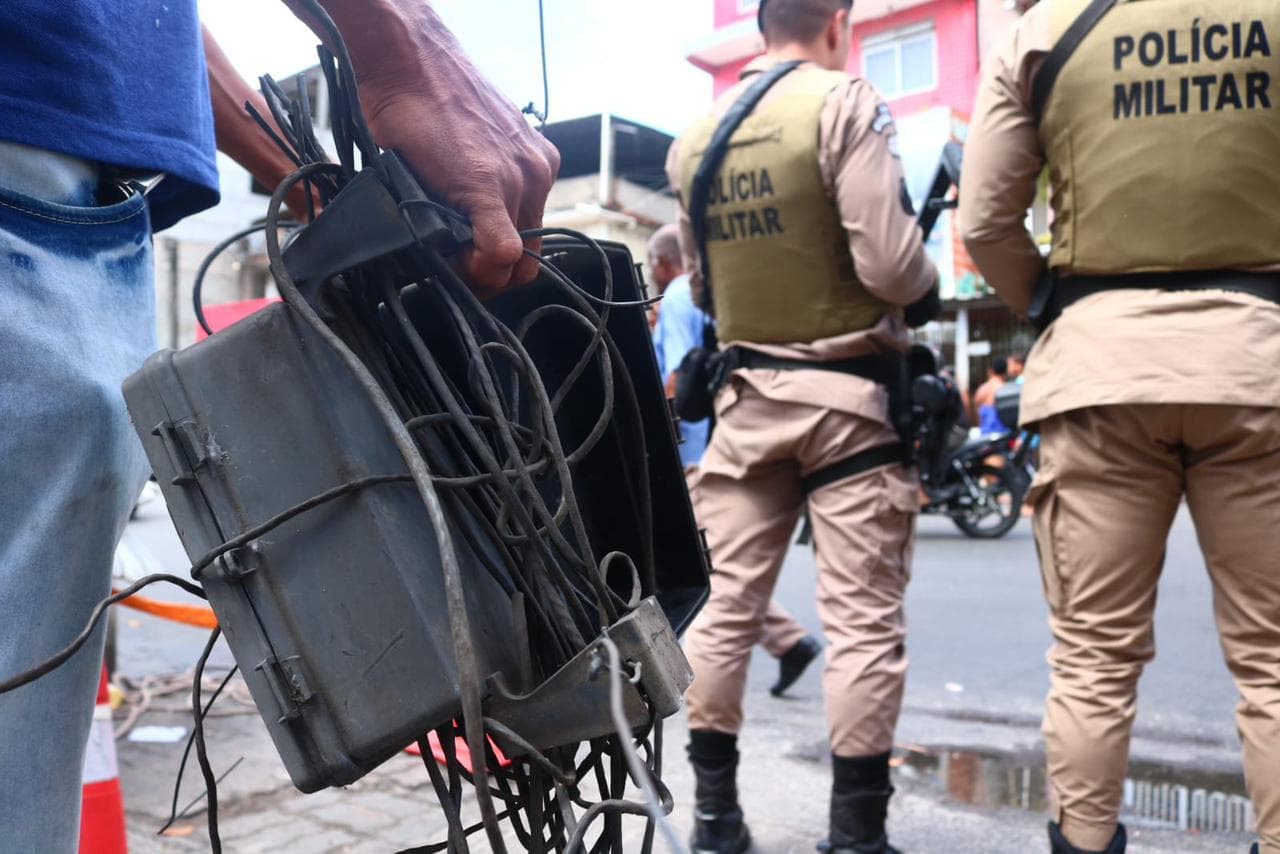 Salvador: Polícia desativa câmeras e internet de facções após mortes