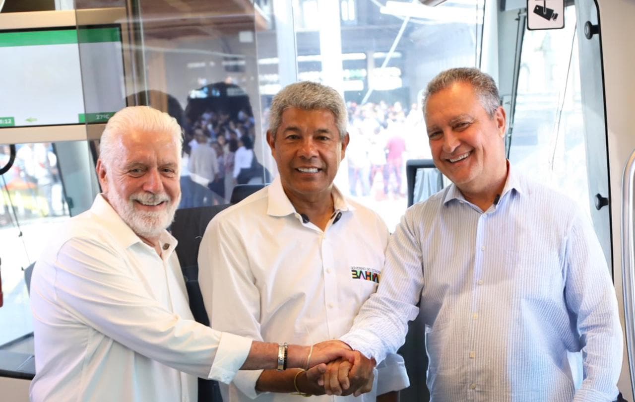 Salvador transforma mobilidade com 40 km de metrô e VLT, diz governo