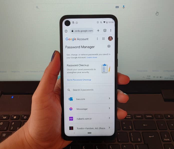 Salvar senhas no Chrome é seguro? Especialista explica riscos