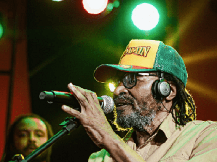 Edson Gomes desmente fim de carreira e confirma presença no Lollapalooza