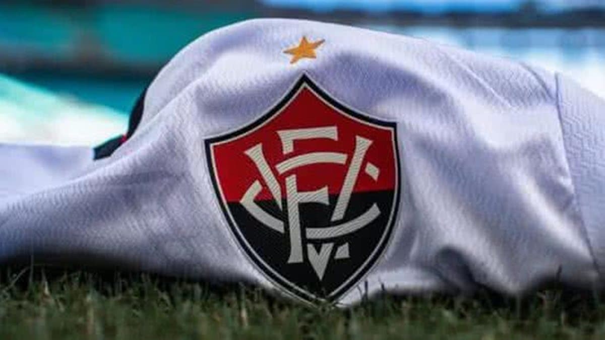Vitória iguala proposta e está perto de renovar com atacante Erick