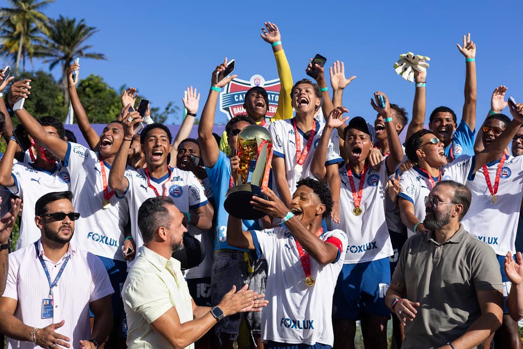 Base do Bahia faz história e bate recorde com 28 títulos em 2025
