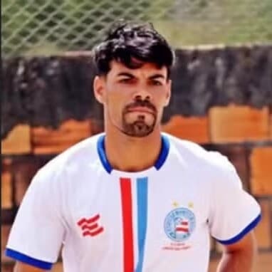 Jogador de Futebol Morre Após Moto Atingir Cavalo Solto em Barrocas