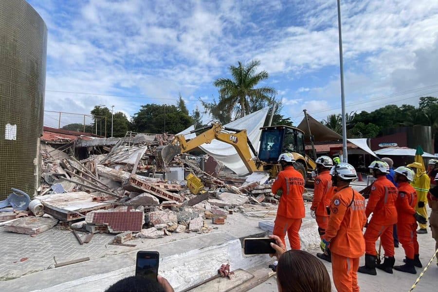 Explosão destrói barracas e interdita bares em Madre de Deus