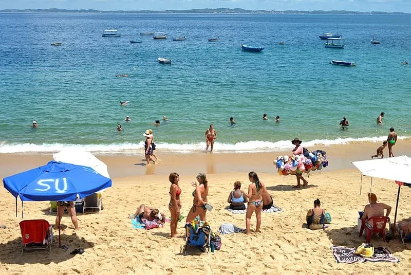 Cardápio viral em Porto de Galinhas: filé a R$ 470 revolta turistas
