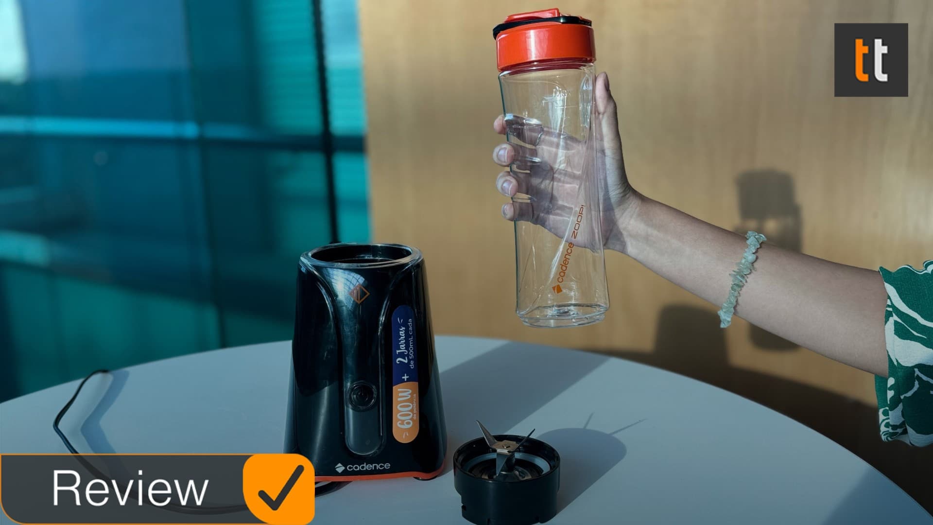 Blender Zoop Contrast Cadence bate bem? Entenda o que teste revela