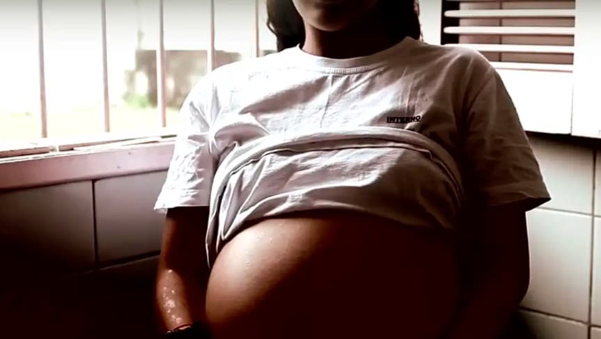 Grávida é flagrada com 29 celulares escondidos em bolsa na Zona Sul do Rio