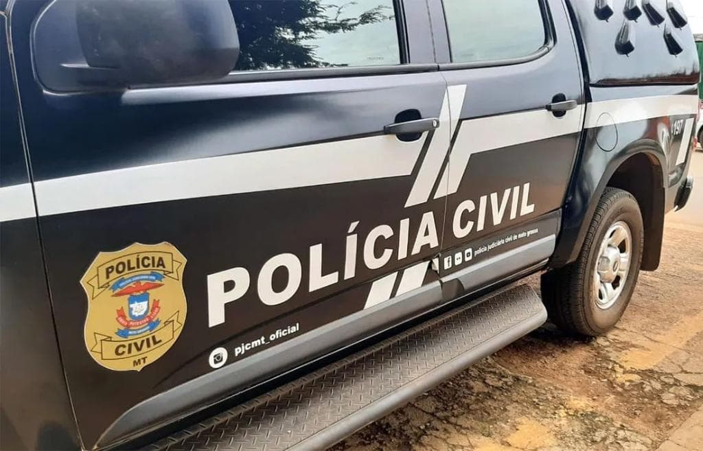 Pai asfixia e mata filho de 2 anos após ver foto da ex-mulher com namorado