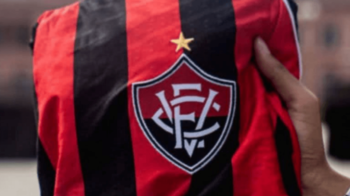 Vitória anuncia Riccielli como novo reforço para zaga em 2026