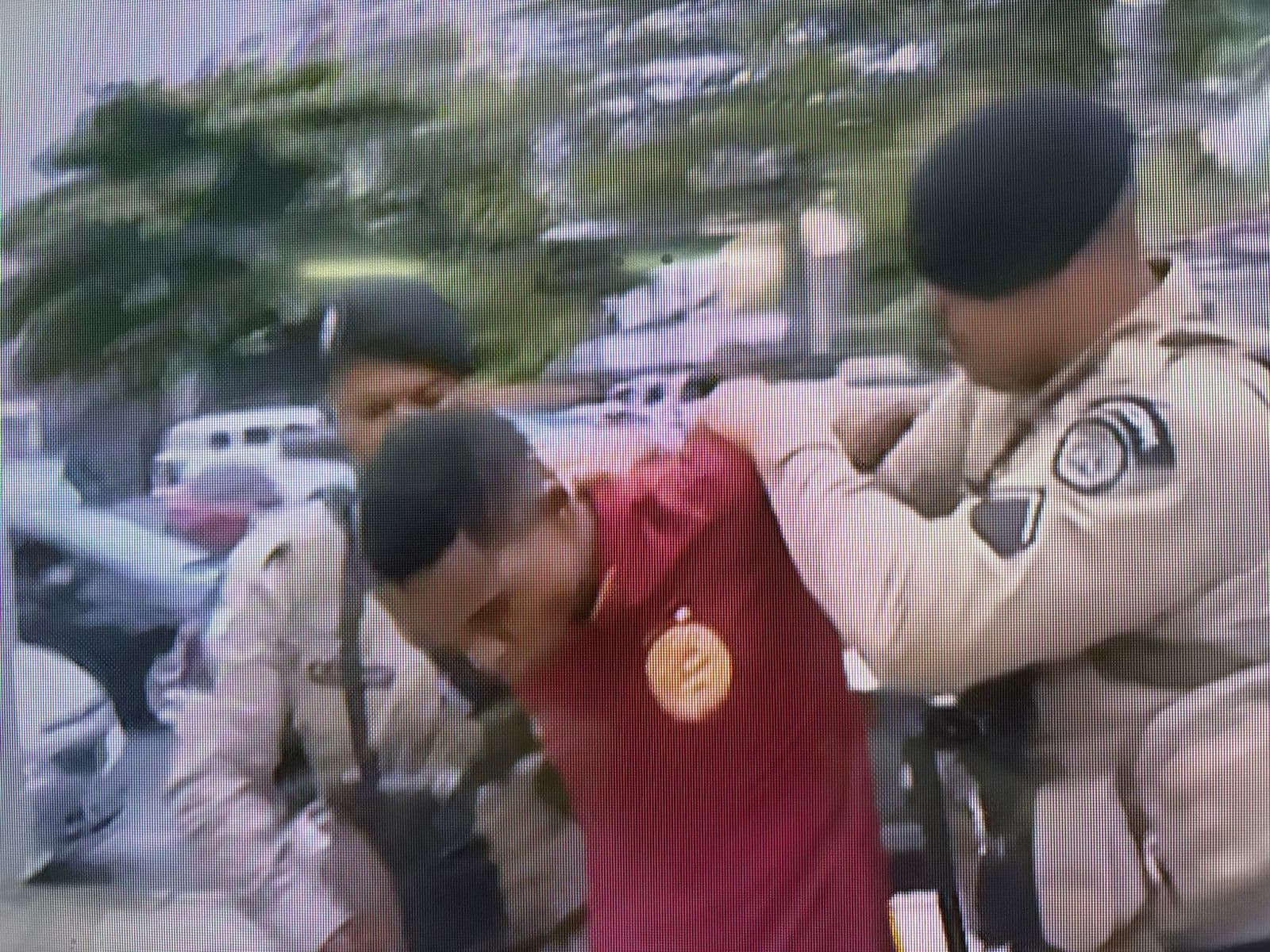 Homem tenta fugir de delegacia em Salvador e causa correria